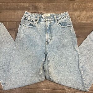Abercrombie 90s Straight High Rise Jeans